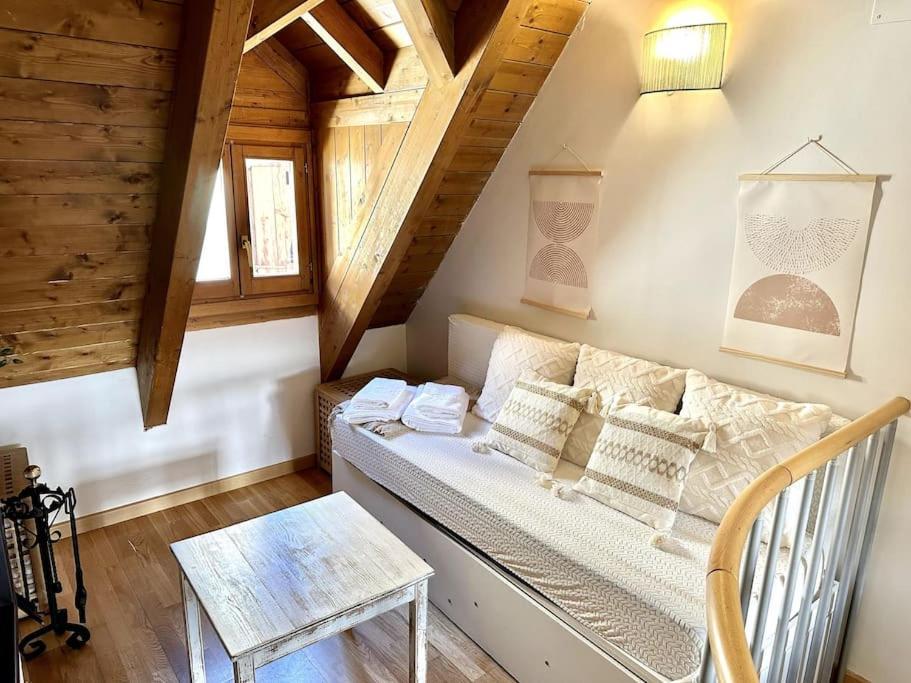 Duplex En Sallent de Gállego Kültér fotó